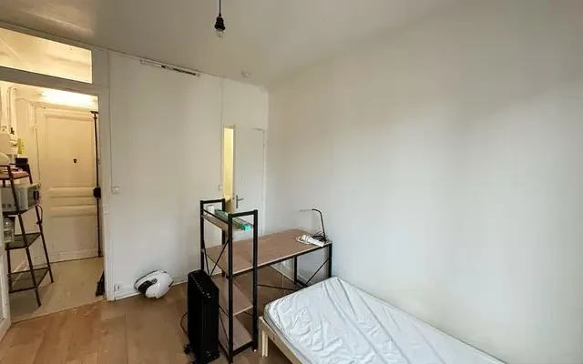 Levallois-Perret 92e·16m²·F1·Studio·With furniture 2