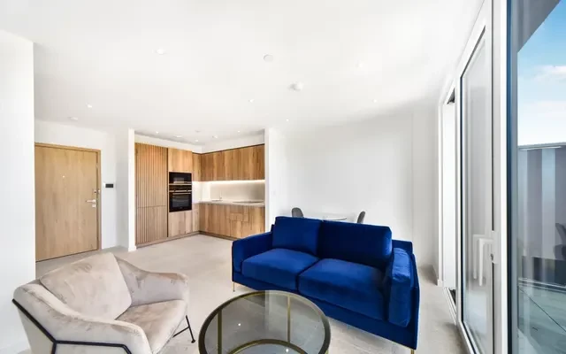 Sidney Street London E1 2