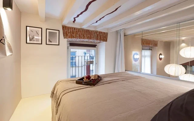Libero - 2 bedrooms and balcony in Porta Romana 2