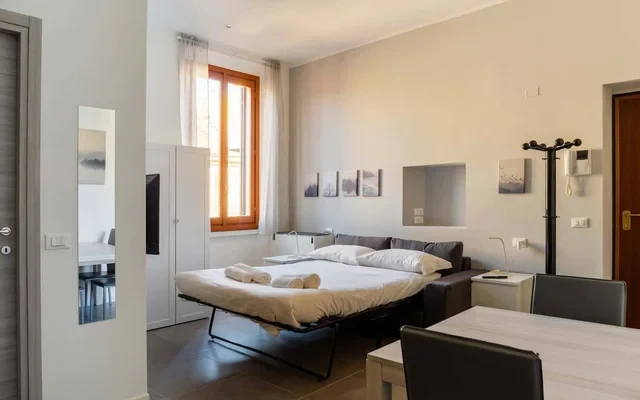 Loft Appena Ristrutturato - Stazione Centrale 0