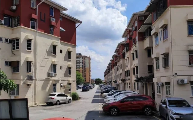 Tulip Apartment @ Pandan Indah 4