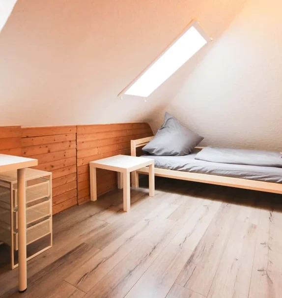Room in Taubenheimstraße, Stuttgart for 55 m² with 3 bedrooms