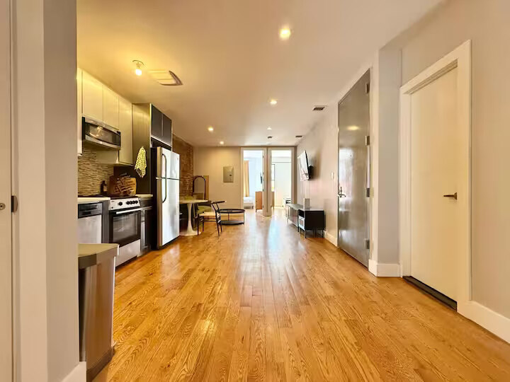 375 Vernon Avenue, Brooklyn 2