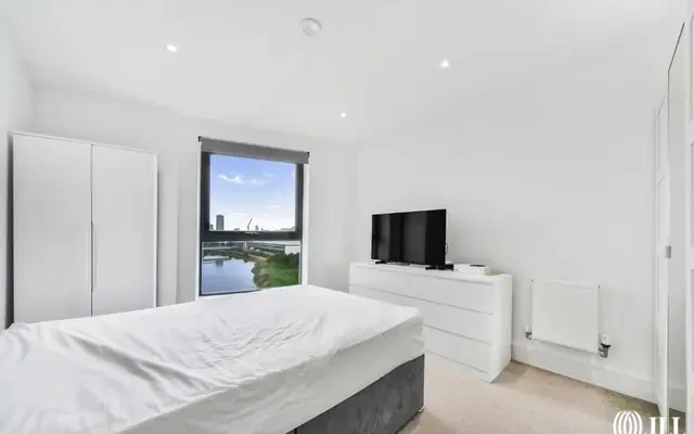 139 Leven Road City View Point E14 4