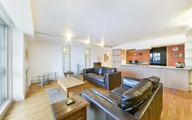 78 Wapping High Street, London, E1W 2NB 1