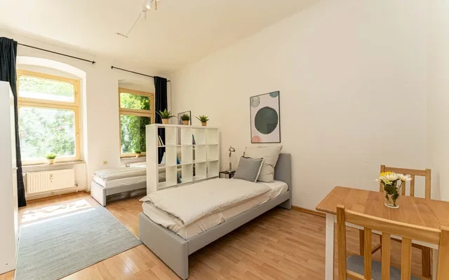 spacious apartment in a central location in Berlin 4