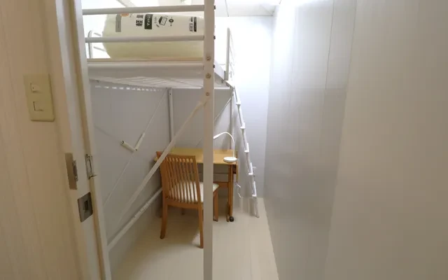 Crest Plaza standing stone 4