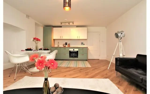 Hazelwood Road - Sneyd Park, United Kingdom 0