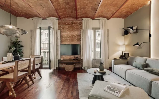 Cotoca - 3 bedrooms and balcony in Eixample Dreta 0