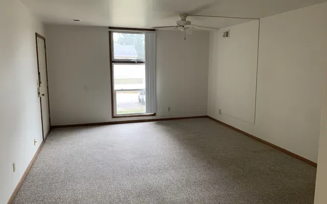 508 South Mattis Avenue 3