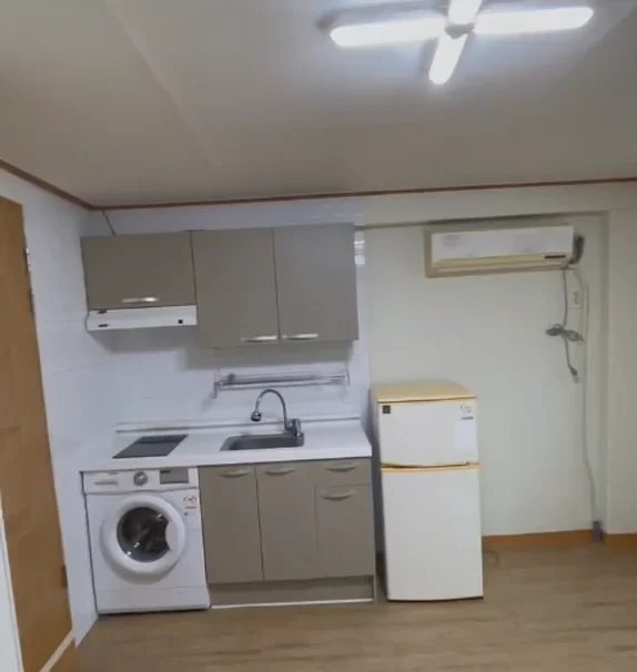 Large Single Room In A Residential Building