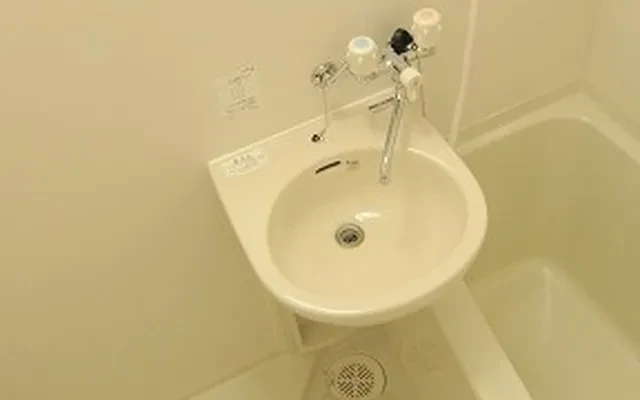 レオパレス和 2