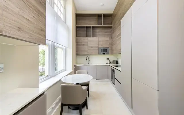 Gainsborough House, Mount Vernon, Hampstead, NW3 6PZ 2