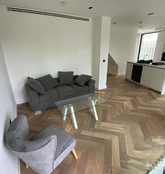HL-One Cluny Mews
