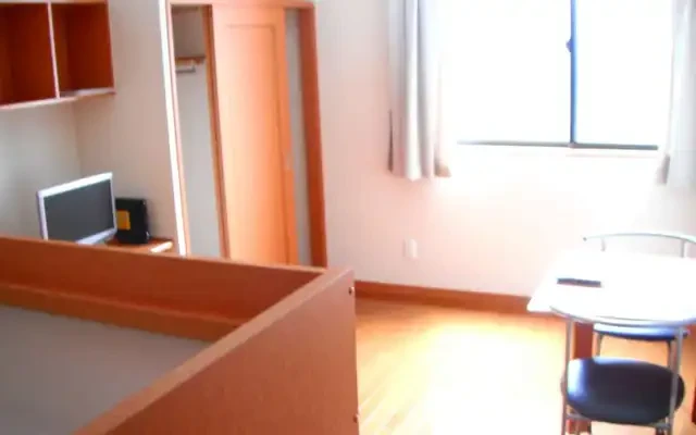 レオパレス北山 4
