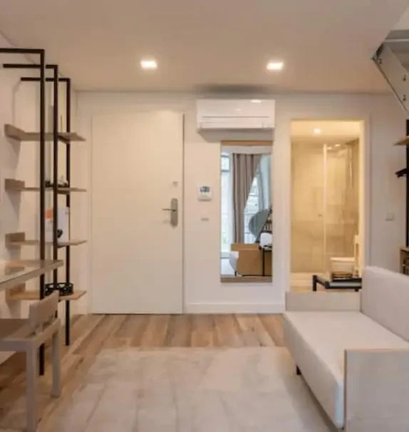 studio near Rua do Pilar