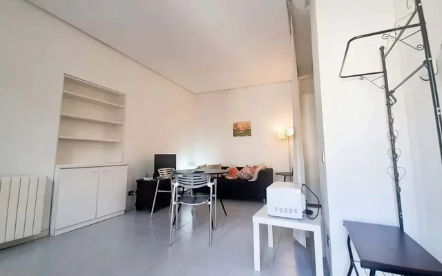Light Isola Studio, Great Links to Milan Centre 4