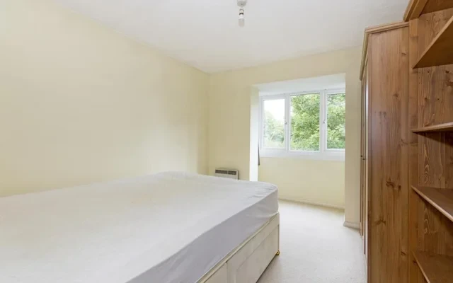 LH-Fairfield Close 1