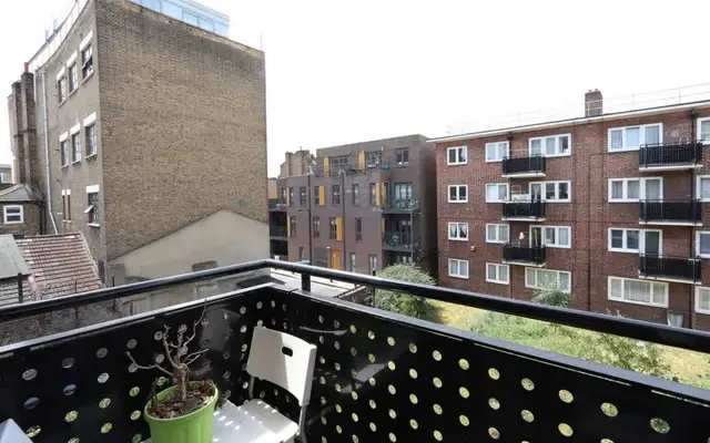 apartment in Bethnal Green 0