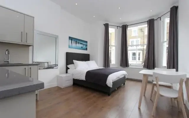 Nevern Place, Earls Court 4