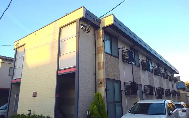 レオパレスカレン 201号室 1