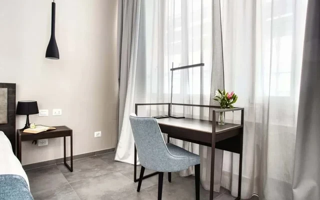 Classy big unit near Duomo 2
