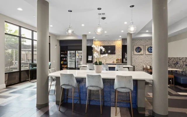 810 Ninth Apartments 4