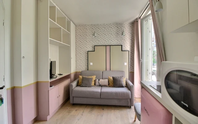 Vanves 92e·12m²·F1·Appartement·With furniture 0