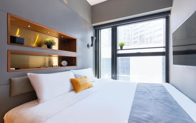 Dash Living on Tung Fong 0