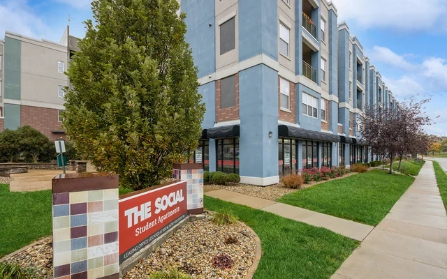 The Social on Hovey 0