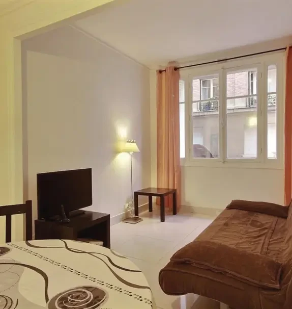 Cool 1-bedroom apartment in Auteuil