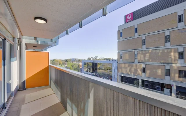 271 Gouger Street 4