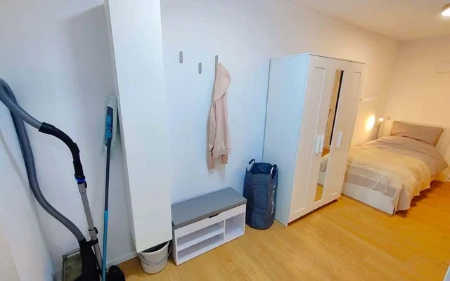 Apartment in Maximilianstrasse, Nurnberg for 26 m² 3
