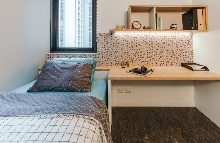 Standard Room in 5-Bed Apartment with Courtyard