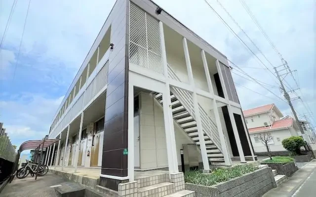 レオパレスシャルマン 4