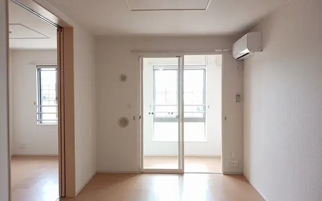 スマイル 2階 - Oyabe student accommodation - 2階 - 2LDK