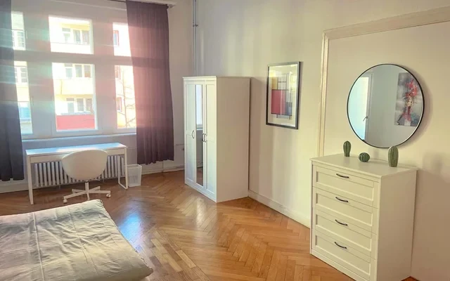 Wohnung mit 3 Schlafzimmern in der Konstanzer Strasse 3