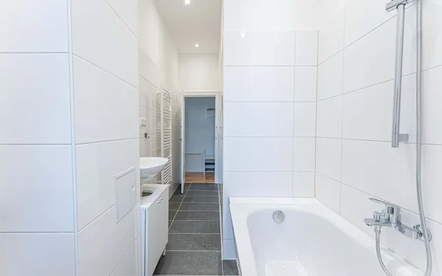 Two- Room Apartment 4