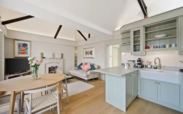 Westbourne Terrace, London, W2. W2 3UN 3