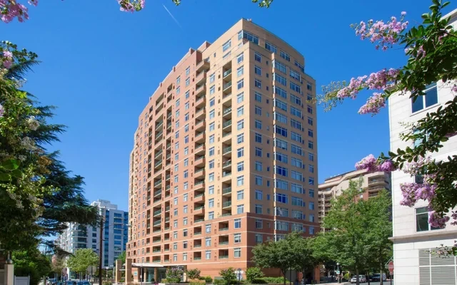 Virginia Square Apartments - Arlington student accommodation
