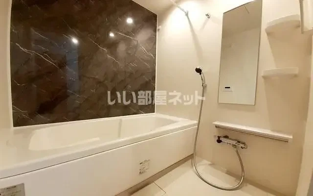 セレブレイト Ⅱ 201号室 - chỗ ở sinh viên tại Thành phố Keer - 201 - 2LDK