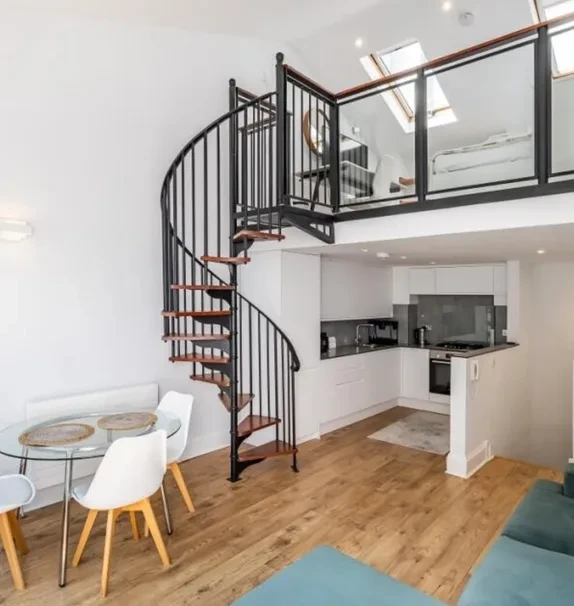 LH-Praed Mews Paddington