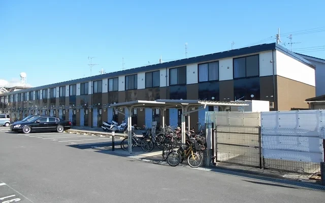 レオパレスグランデ１番館 0