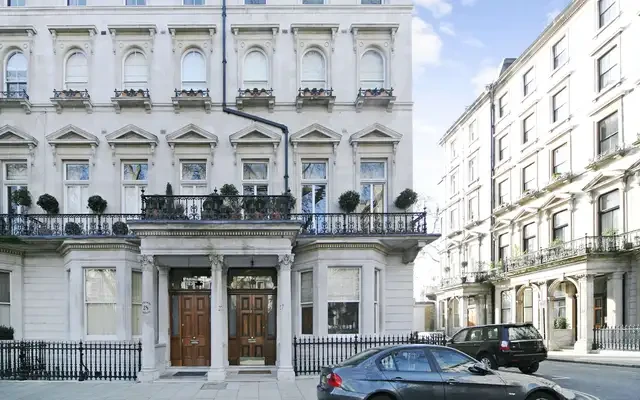Ennismore Gardens Knightsbridge SW7 0