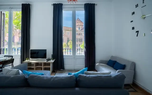 apartment near C/ de Balmes 4