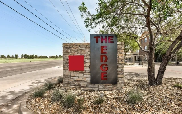The Edge 0