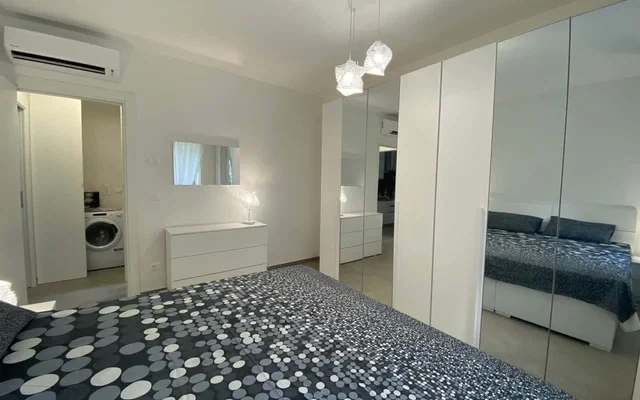 P 3° INT 14  Bilocale con terrazzo in via Piero Gobetti 4