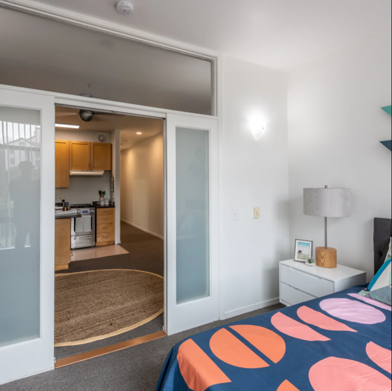 2 Bed 1 Bath B9 Loft Renovated