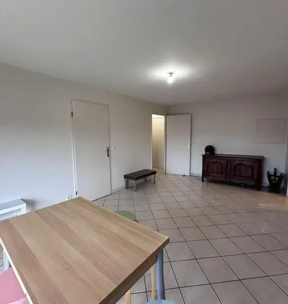 Creteil 94e·65m²·F3·AppartementNo furniture