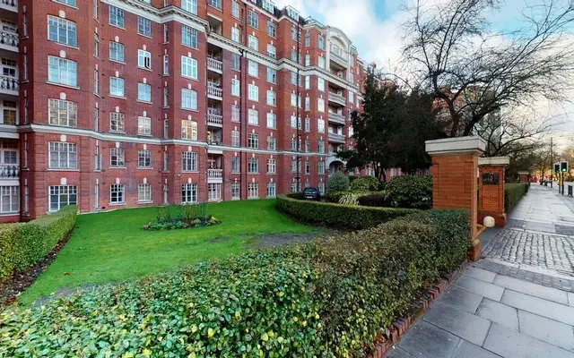 Clive Court 13316# 0
